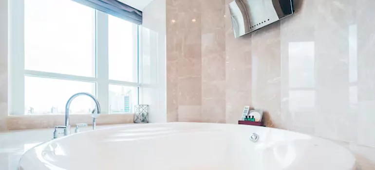 Bathroom Window Coverings in Wright, FL